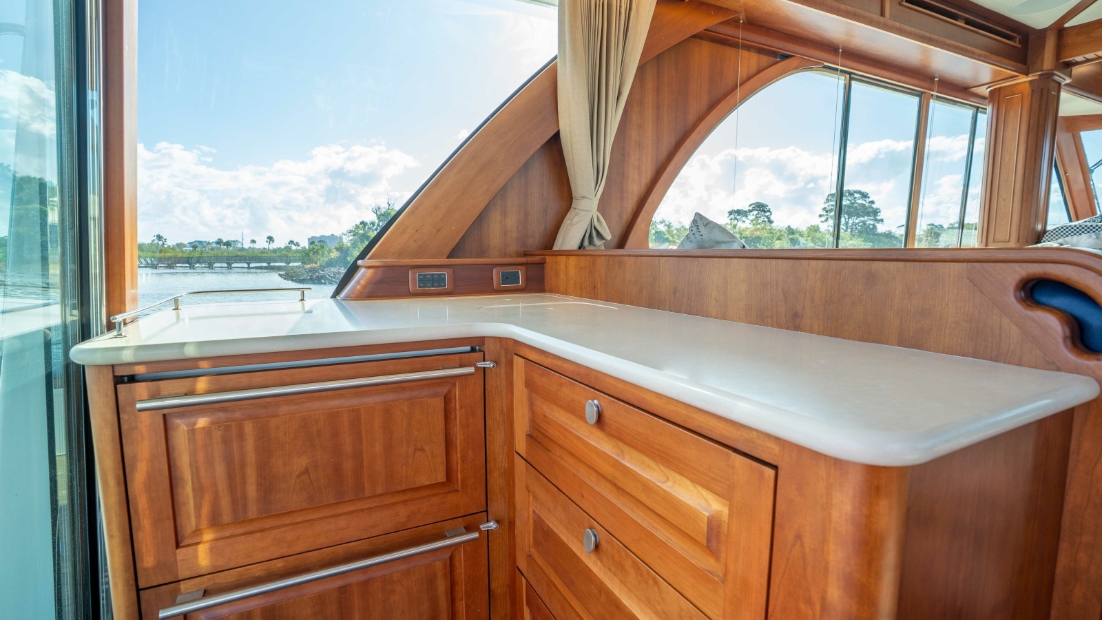 SANDCRAB 66ft Sabre Yacht For Sale