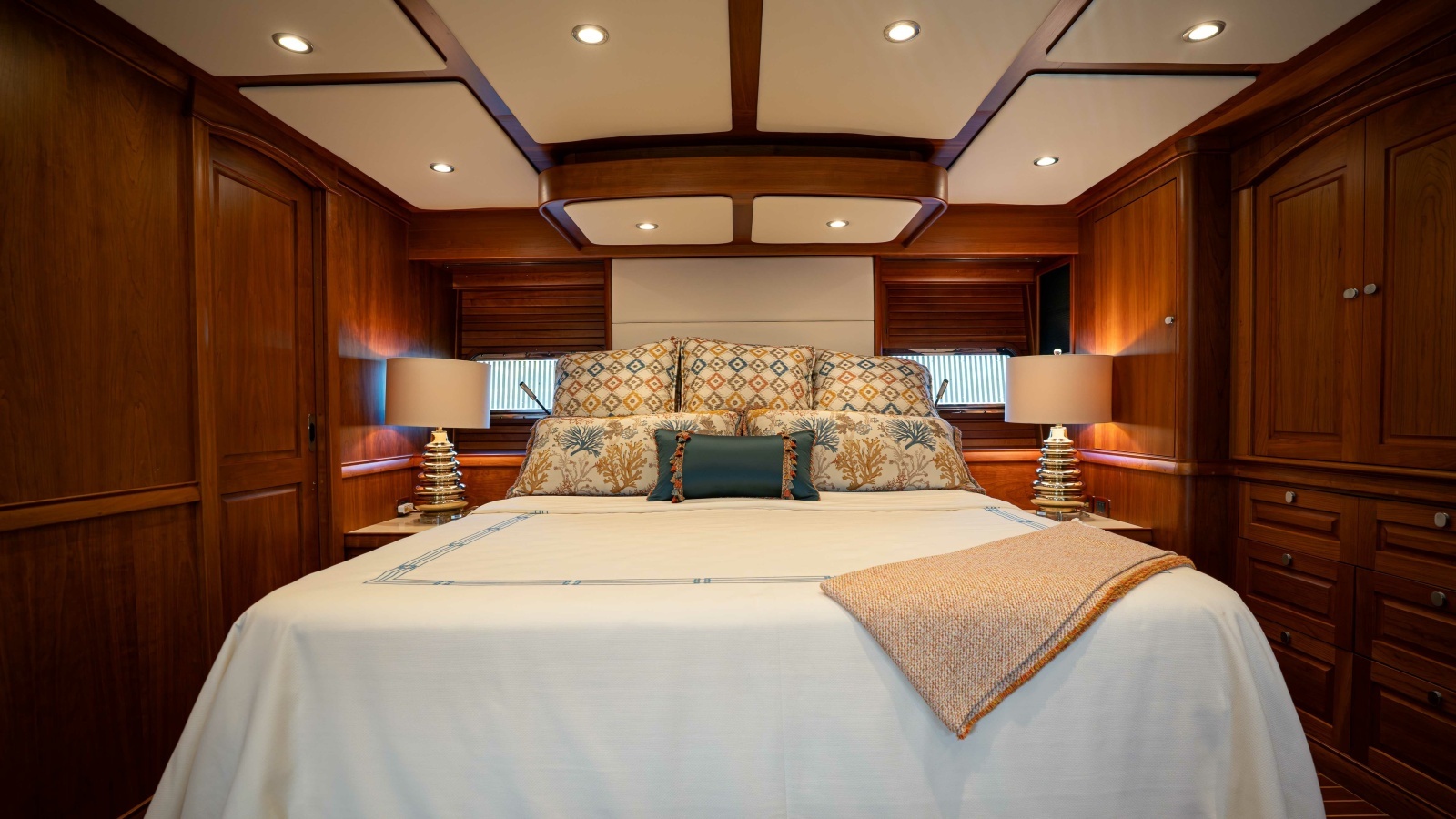 SANDCRAB 66ft Sabre Yacht For Sale