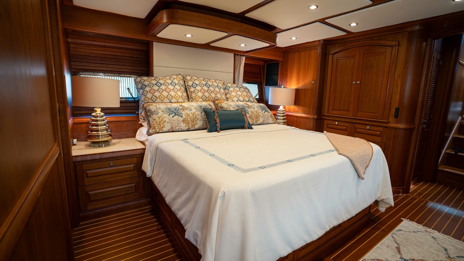 SANDCRAB 66ft Sabre Yacht For Sale