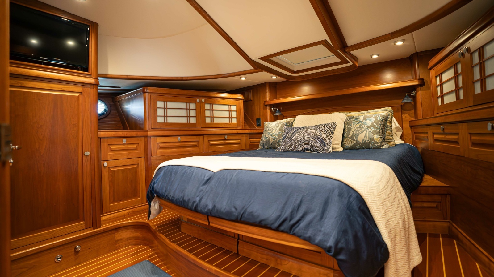 SANDCRAB 66ft Sabre Yacht For Sale