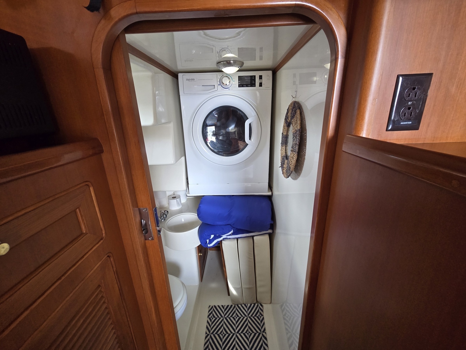 2009 Mariner Seville