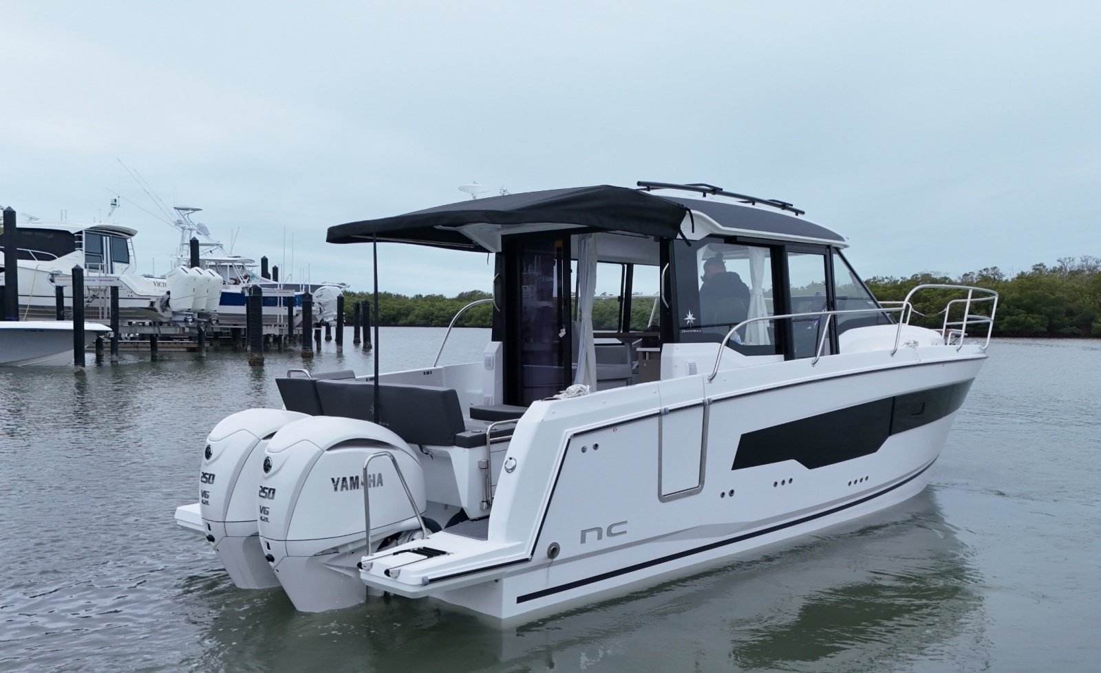 29ft Jeanneau Yacht For Sale