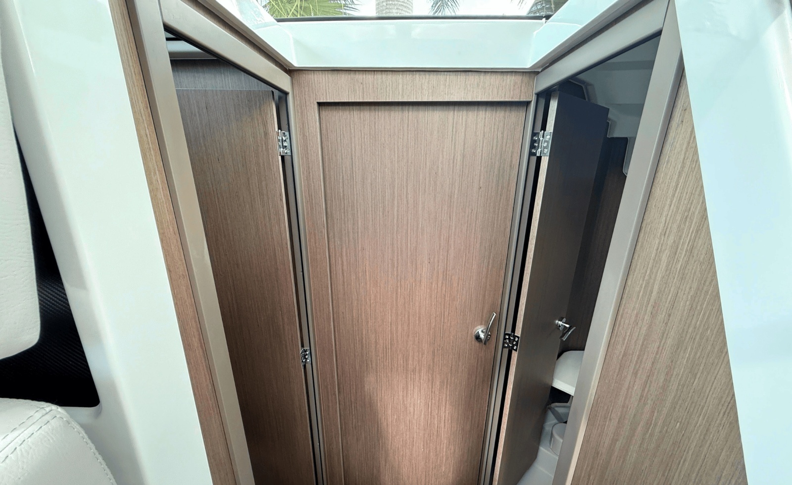 29ft Jeanneau Yacht For Sale