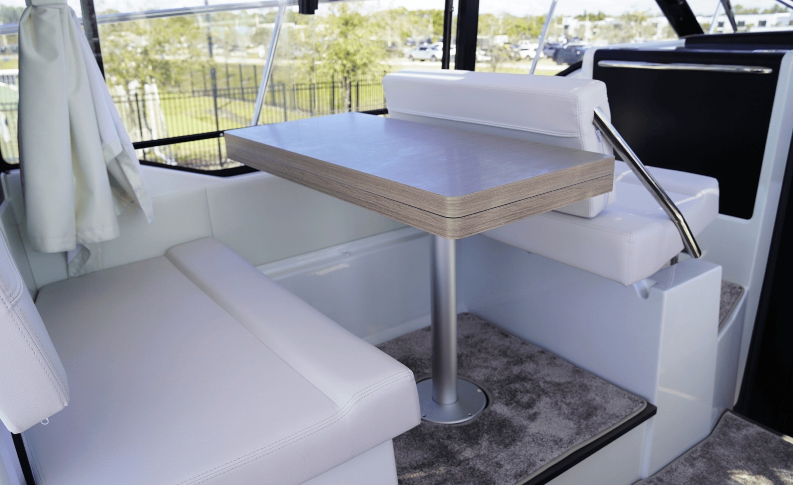 29ft Jeanneau Yacht For Sale