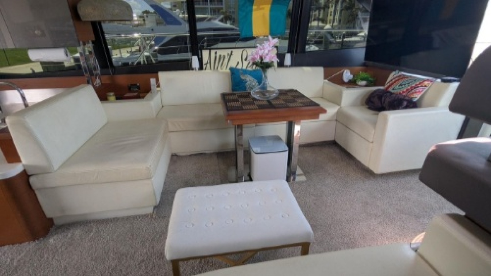 55' 2013 Prestige 550 Fly