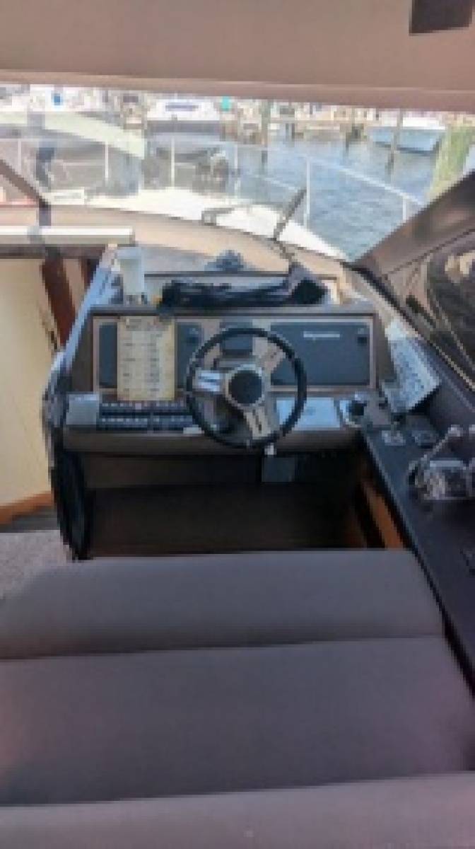 55' 2013 Prestige 550 Fly