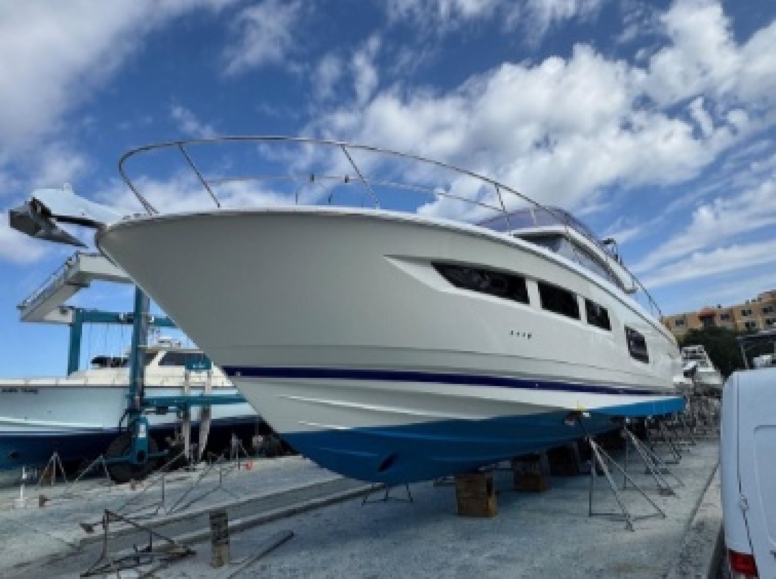 55' 2013 Prestige 550 Fly