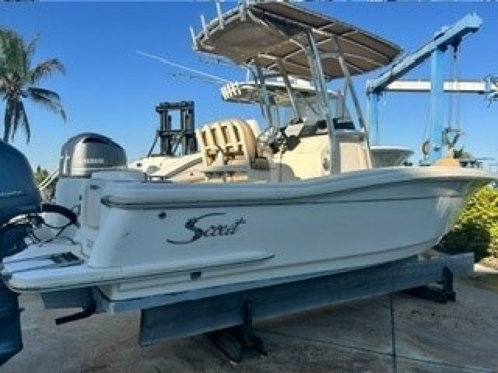 22' 2019 Scout 215 XSF