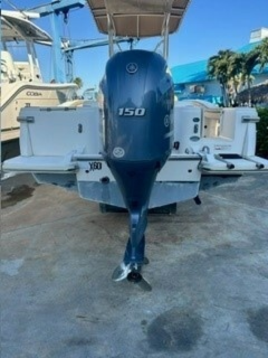 22' 2019 Scout 215 XSF