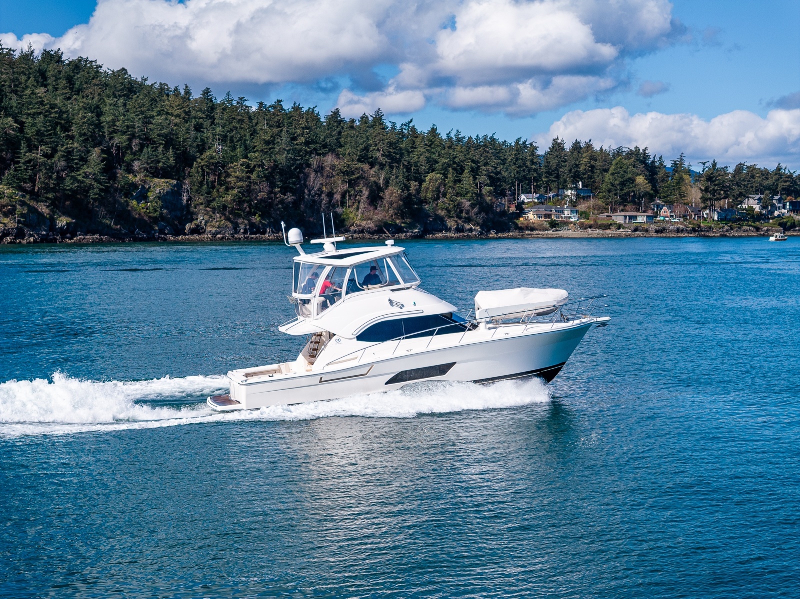 43' 2011 Riviera 43 Open Flybridge