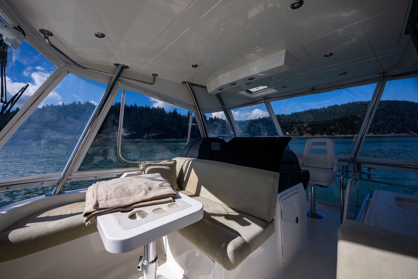 43' 2011 Riviera 43 Open Flybridge