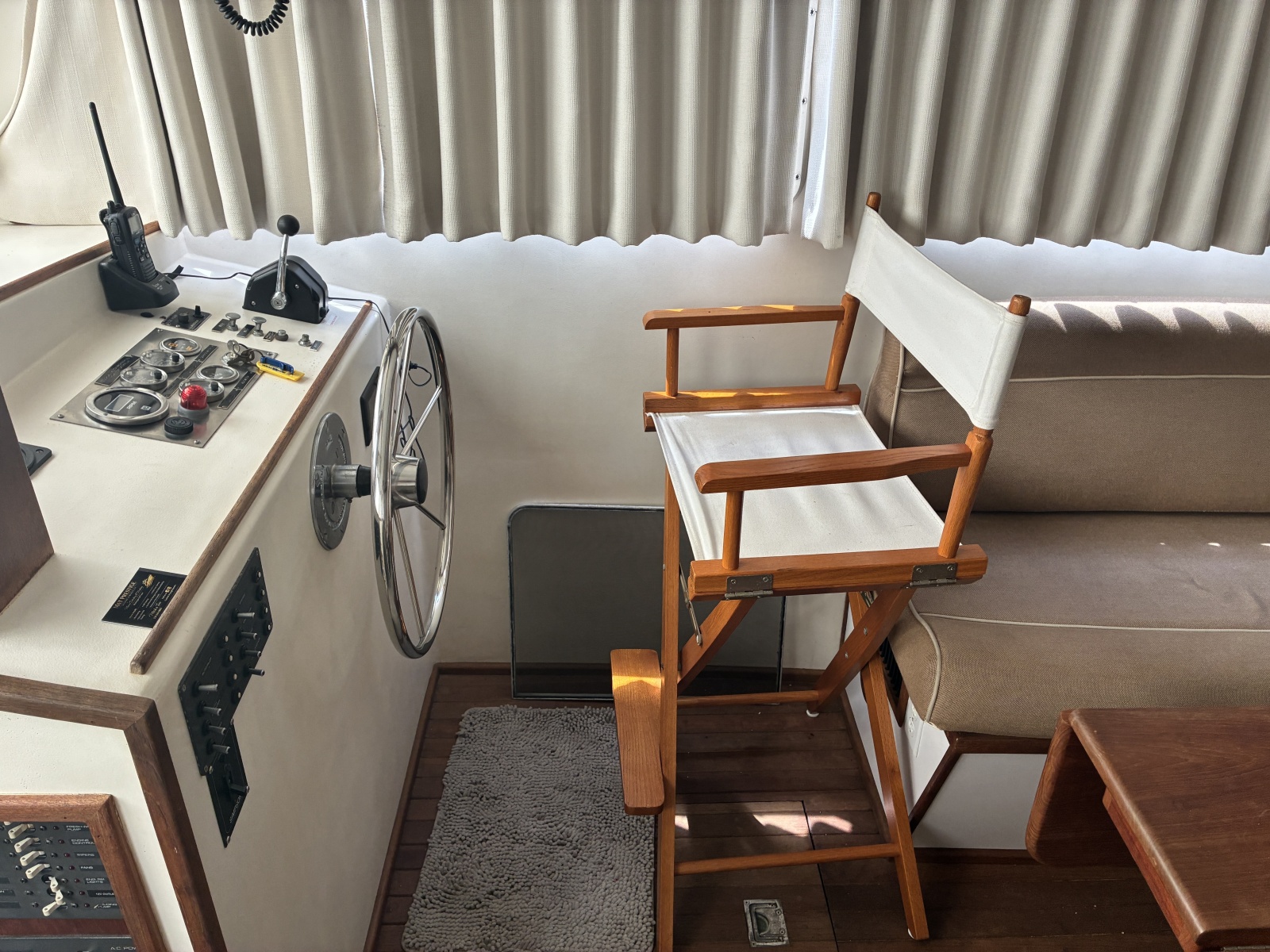 35' 1989 Duffy 35 Flybridge