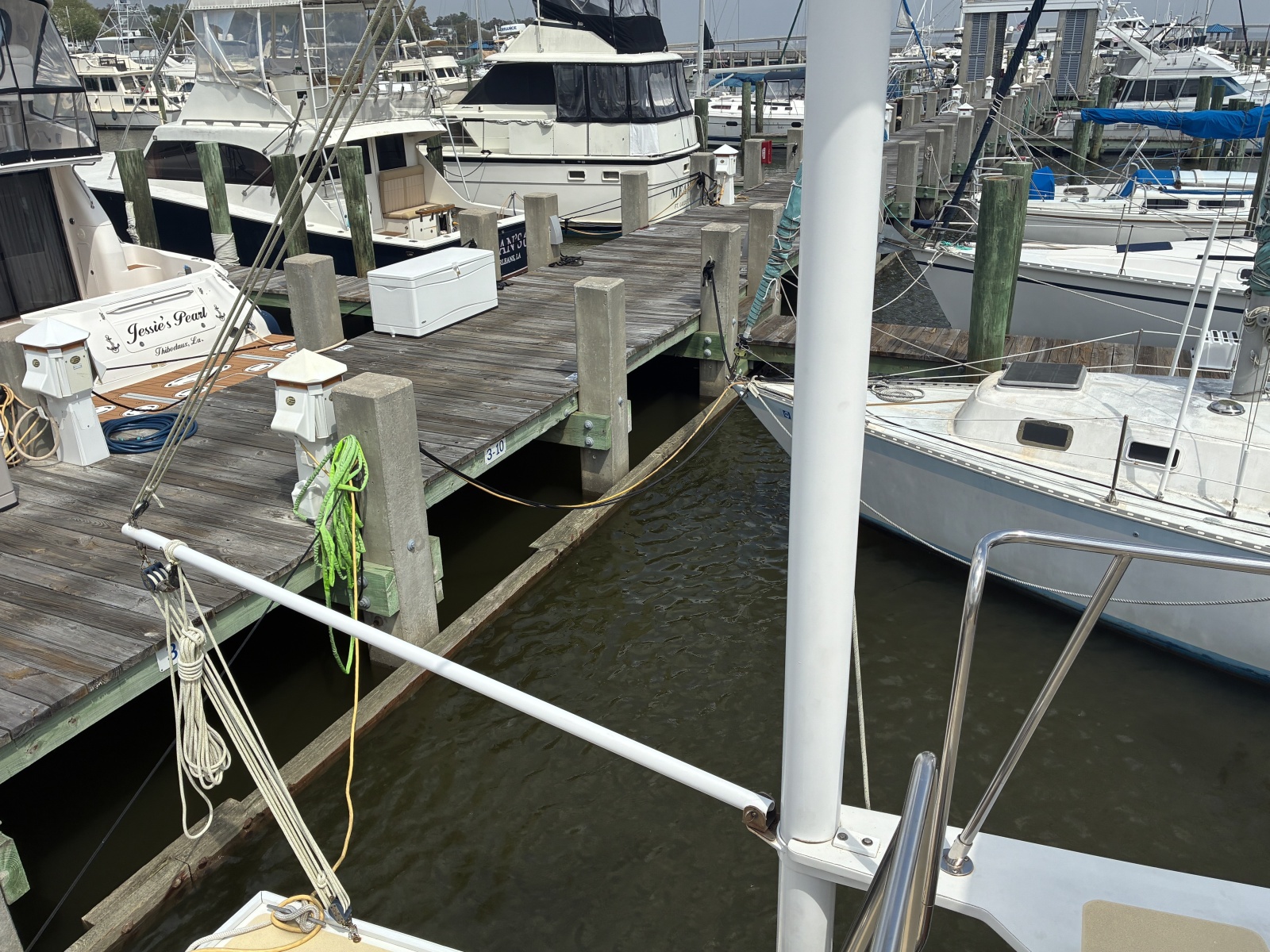 35' 1989 Duffy 35 Flybridge