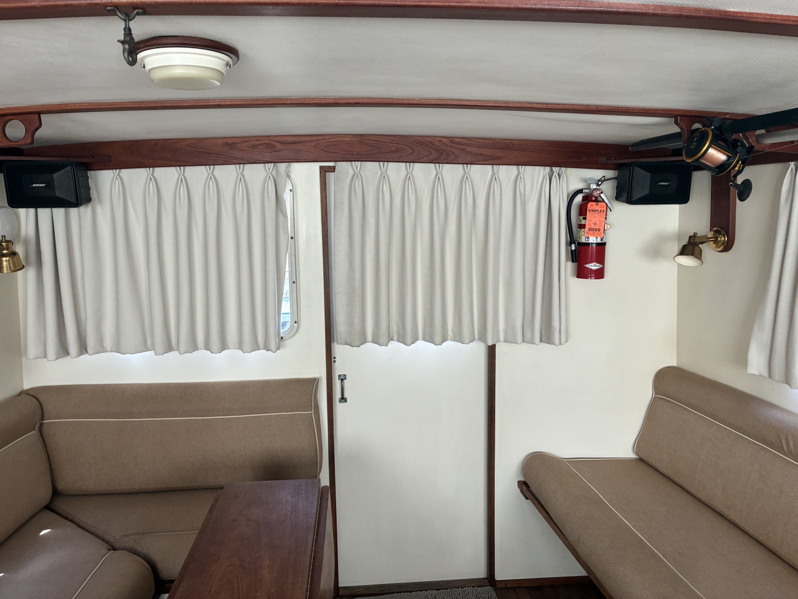 35' 1989 Duffy 35 Flybridge