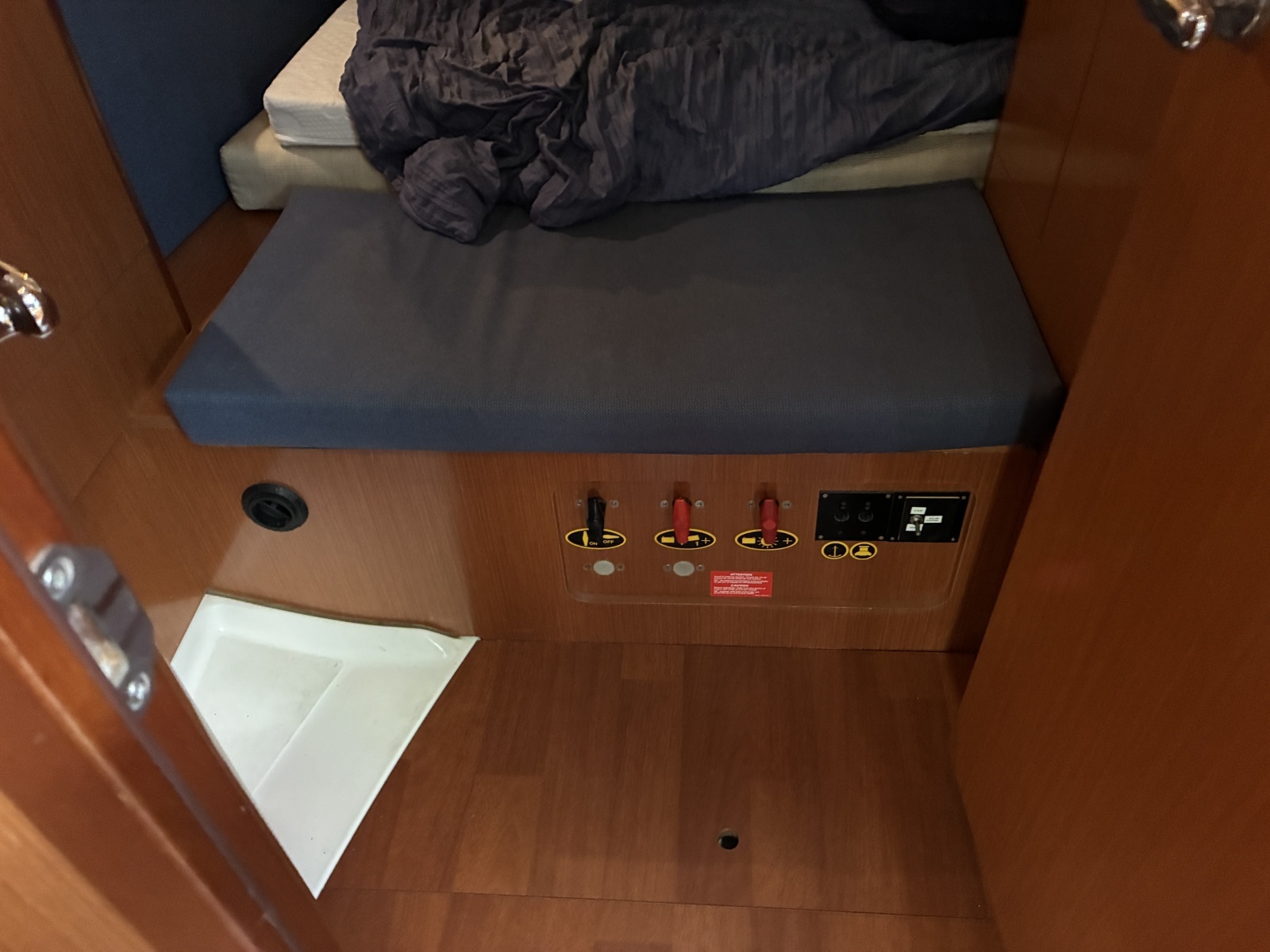 2008 Beneteau Oceanis 43 - 