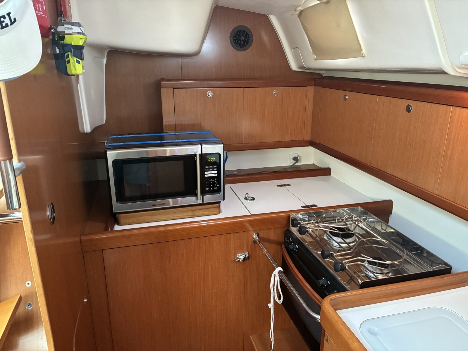 2008 Beneteau Oceanis 43 - 
