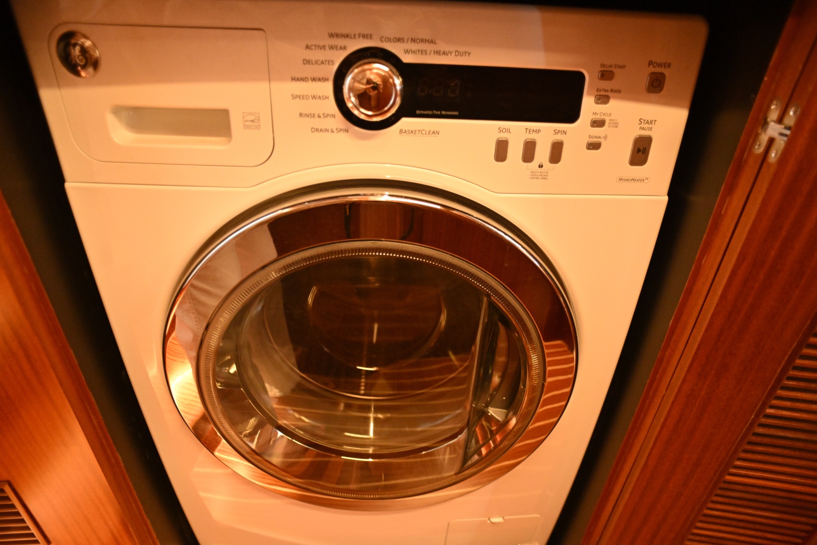 56' 2020 Horizon E56