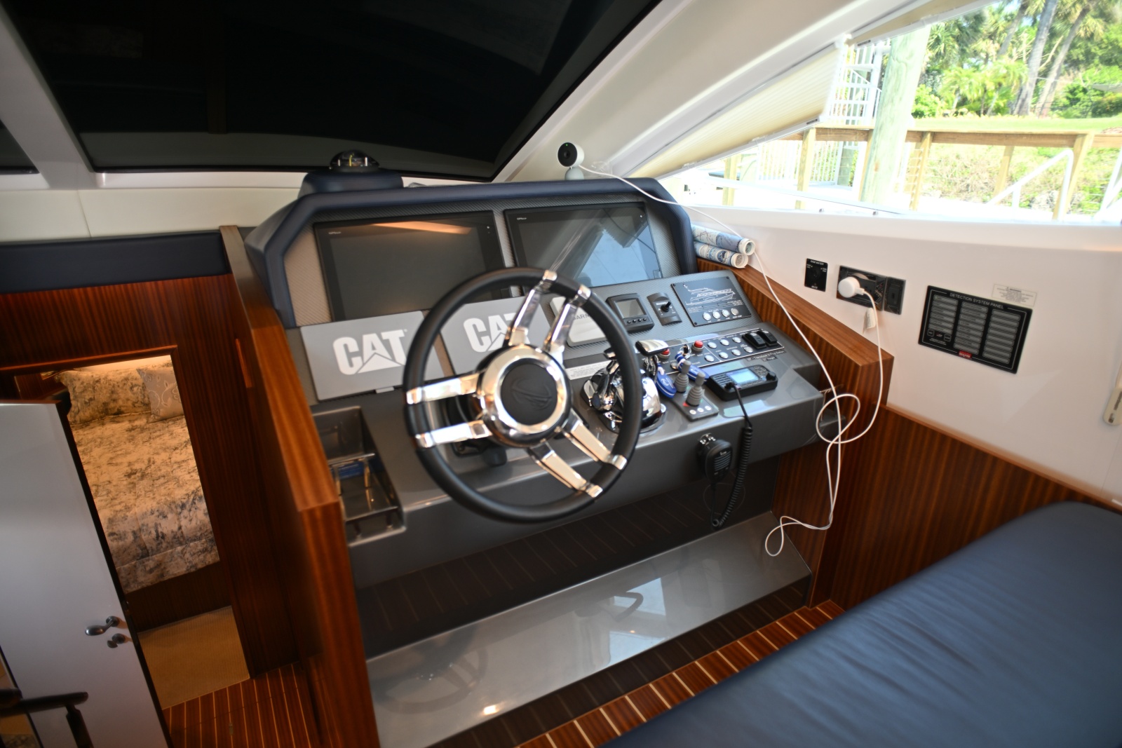 56' 2020 Horizon E56