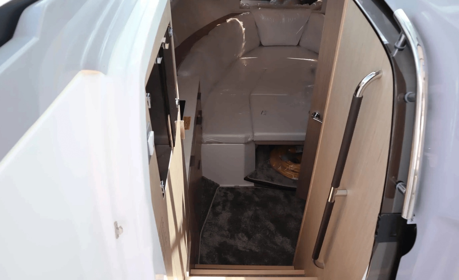 35ft Jeanneau Yacht For Sale