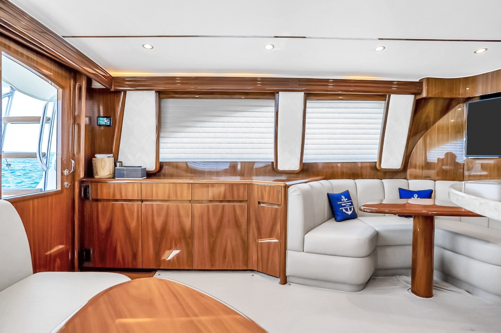 2021 Viking 48 Convertible- MISS TAMMY- Salon