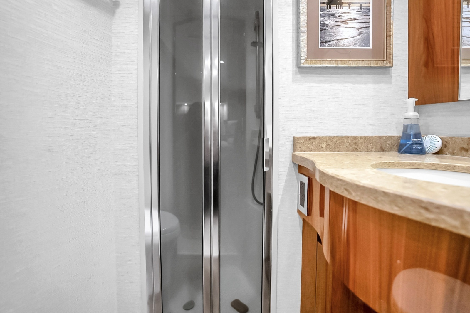 2021 Viking 48 Convertible- MISS TAMMY- Master Stateroom Head