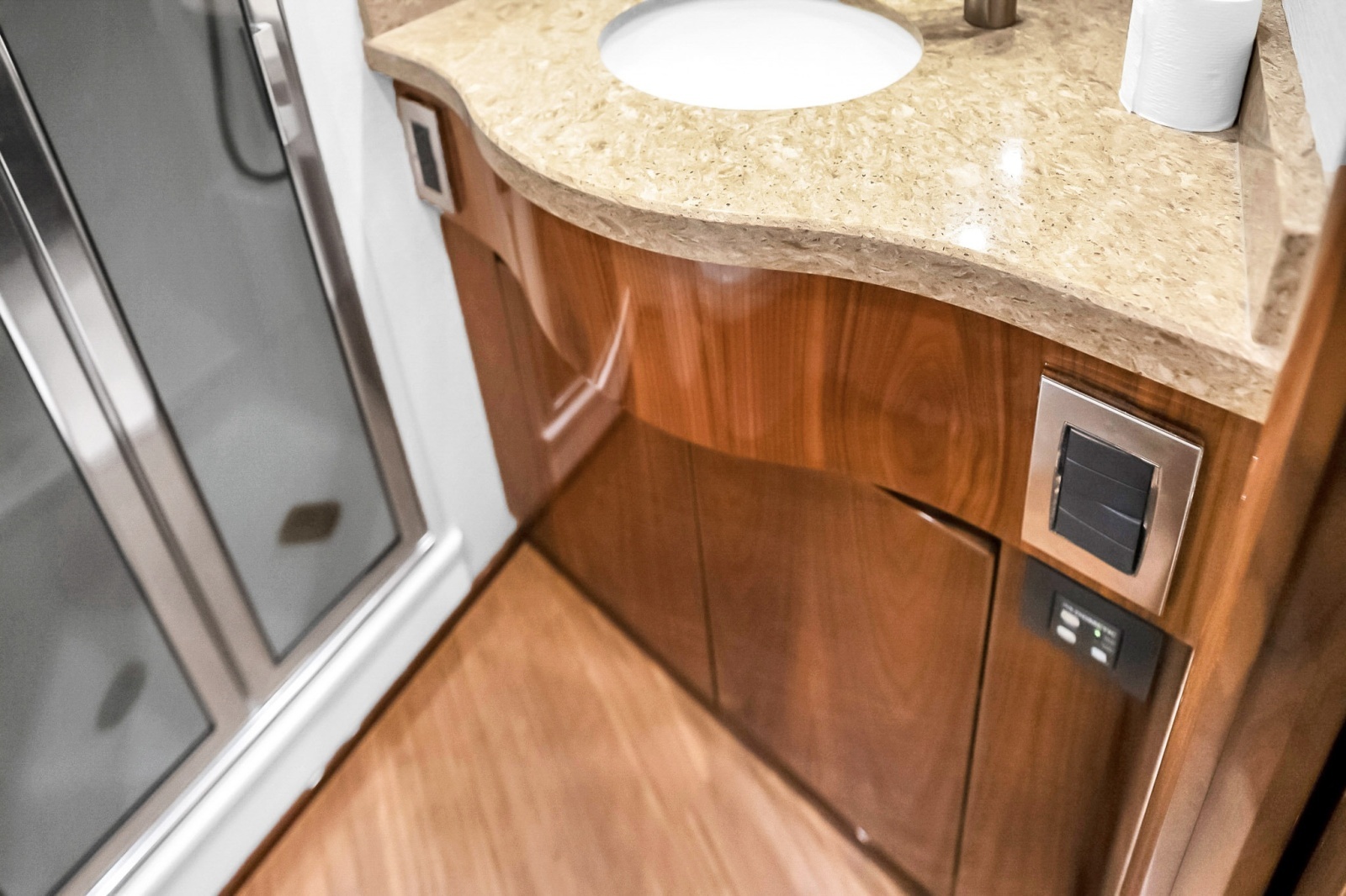 2021 Viking 48 Convertible- MISS TAMMY- Master Stateroom Head