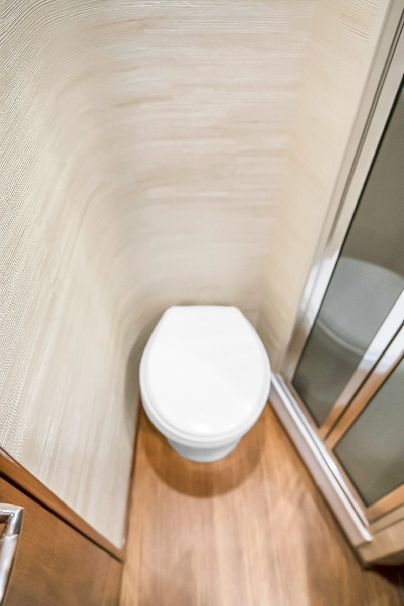 2021 Viking 48 Convertible- MISS TAMMY- Forward Stateroom Head