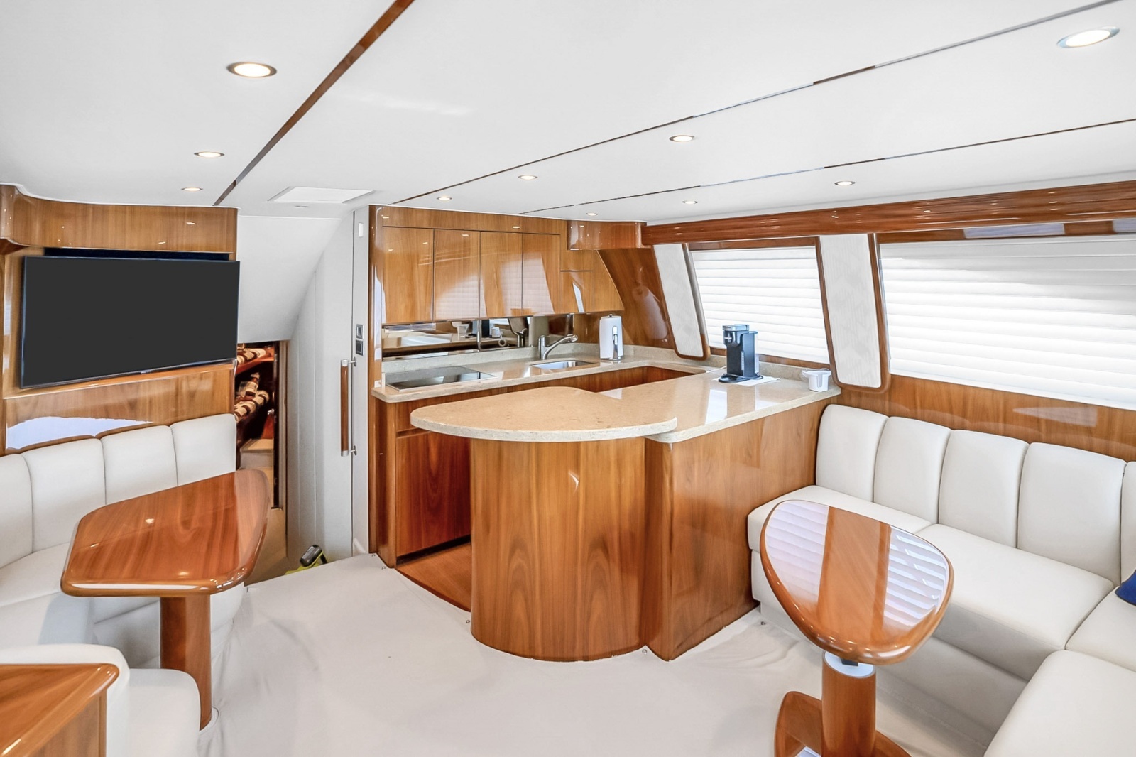 2021 Viking 48 Convertible- MISS TAMMY- Salon