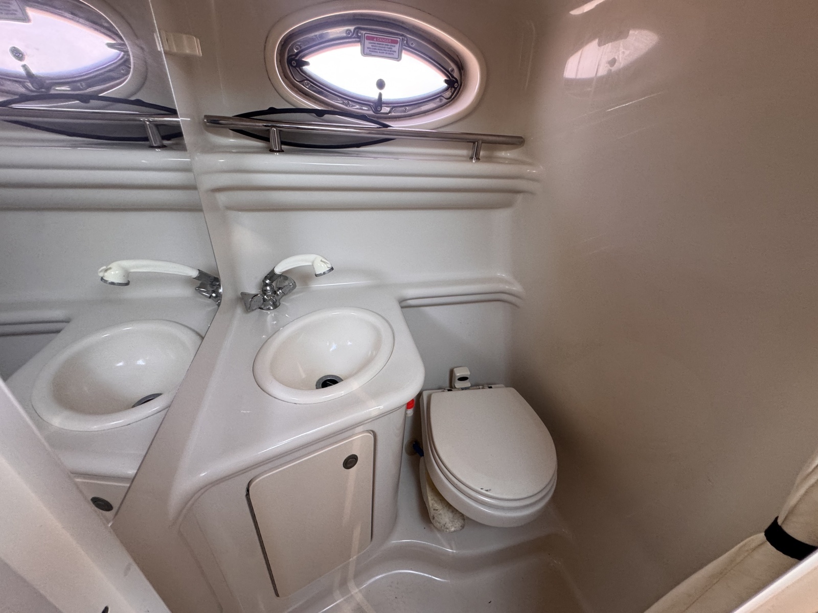 26ft Sea Ray Yacht For Sale