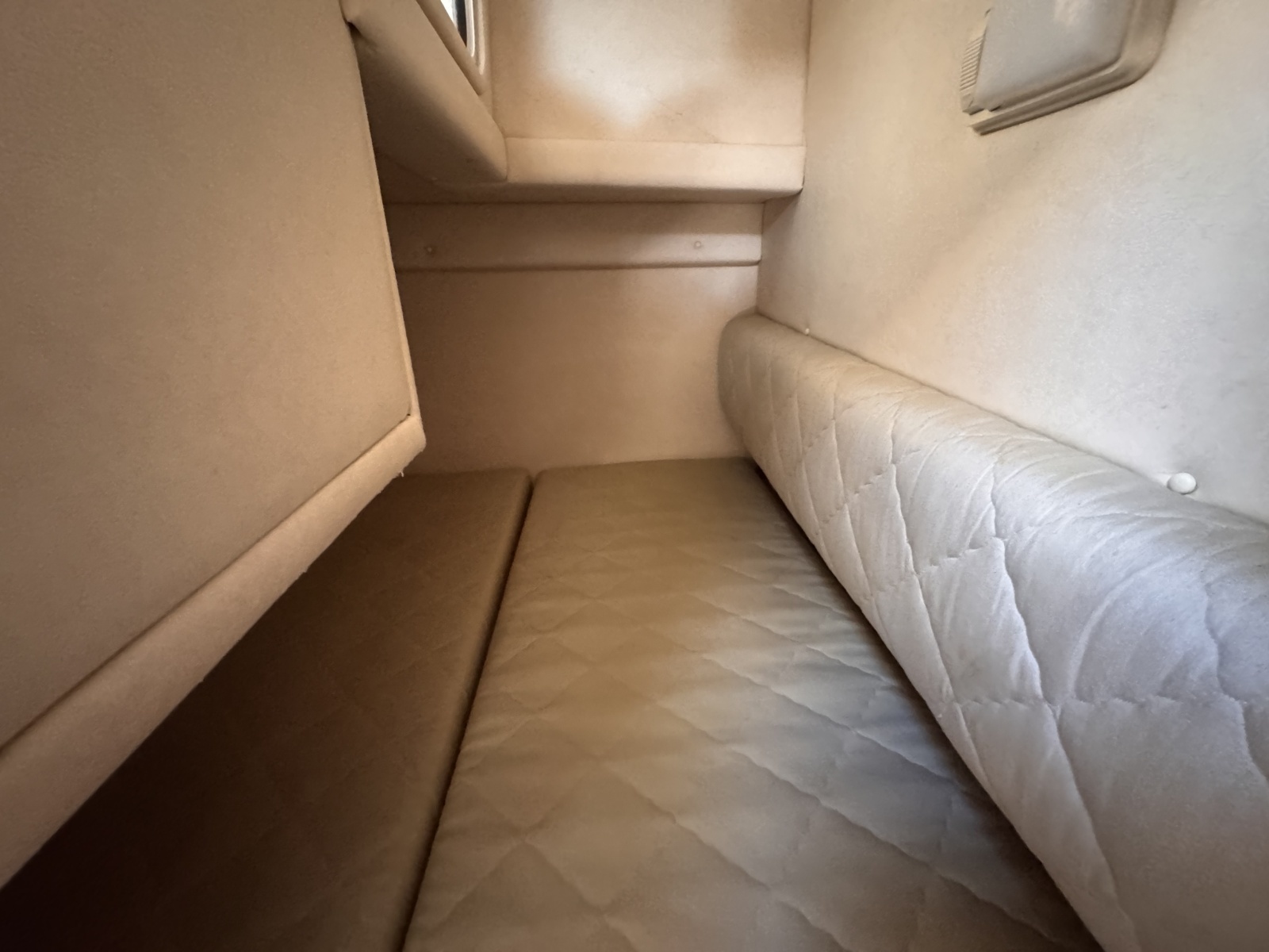 26ft Sea Ray Yacht For Sale