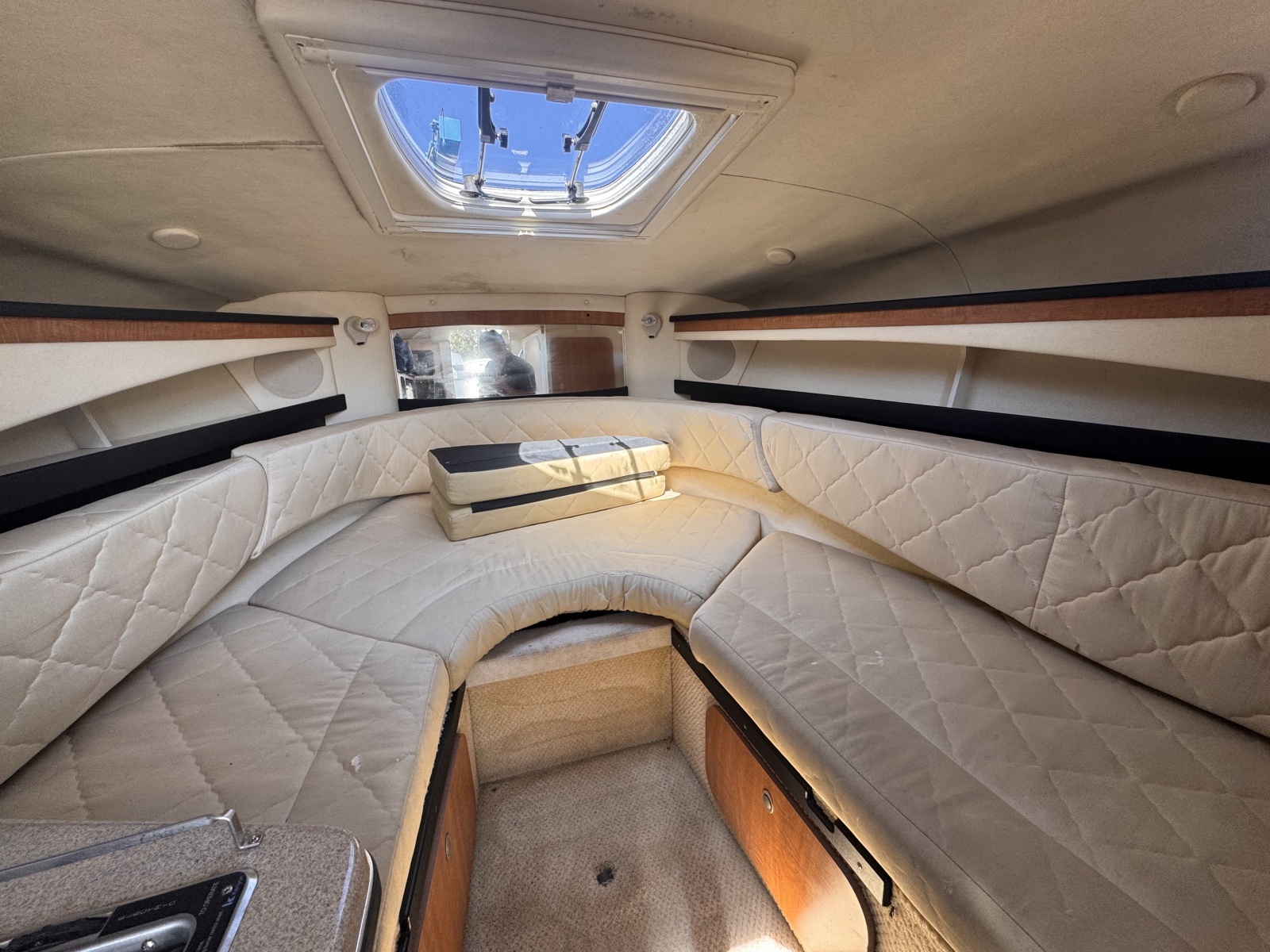 26ft Sea Ray Yacht For Sale