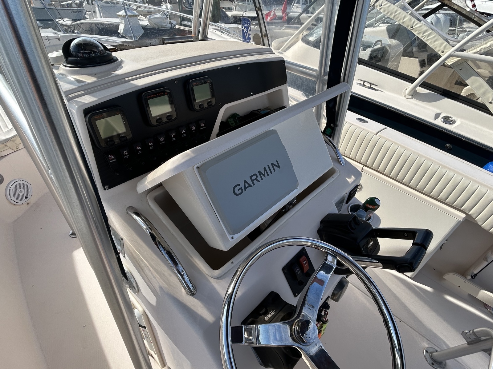 27ft Grady White Yacht For Sale