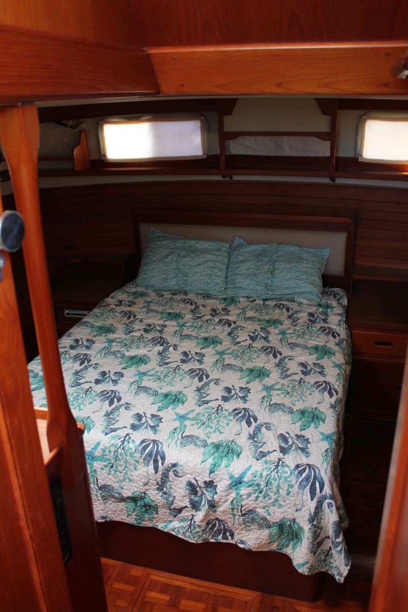42' 1987 Grand Banks 