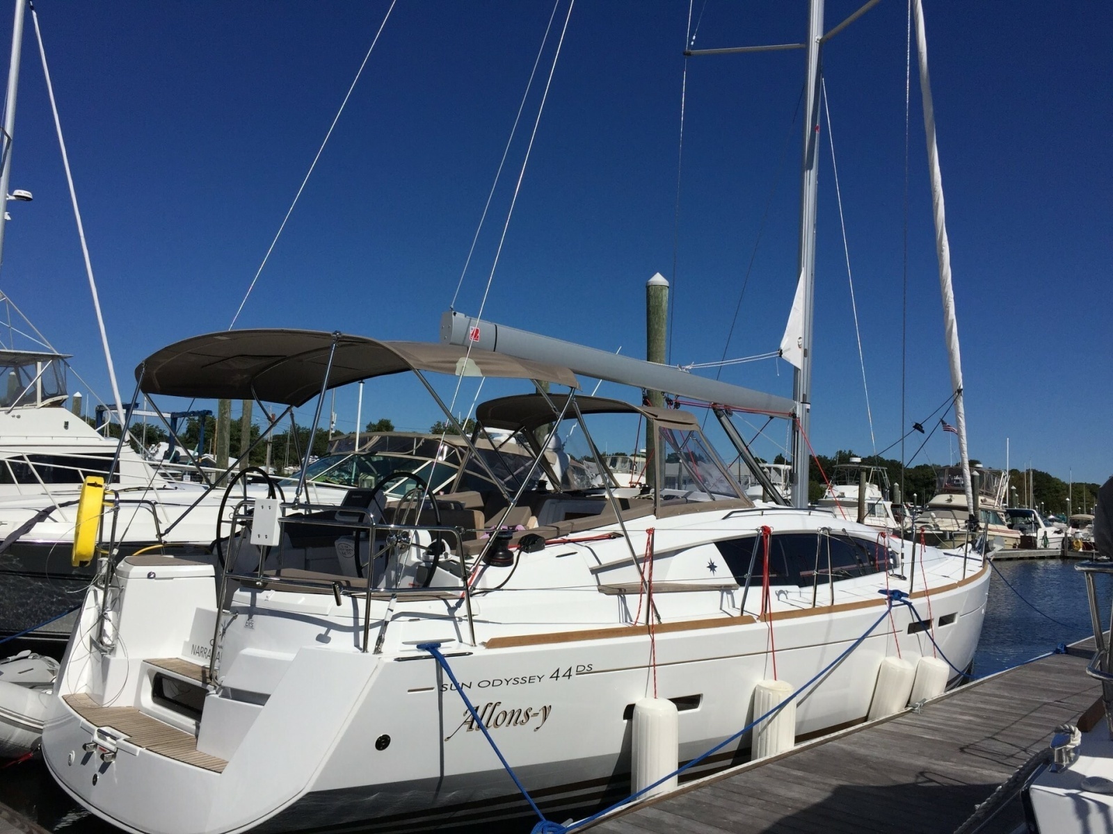 44ft Jeanneau Yacht For Sale