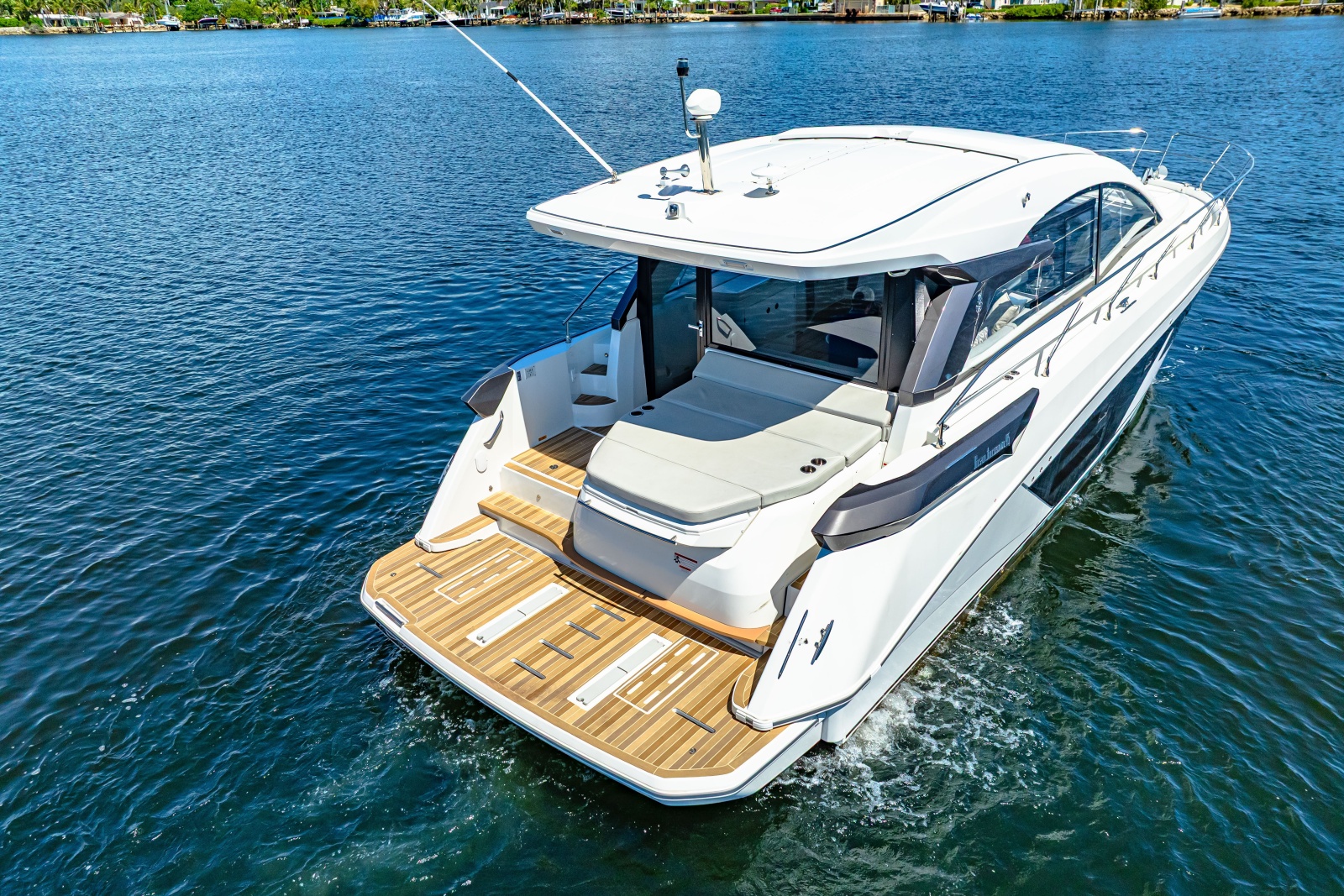 45' 2024 Beneteau Gran Turismo 45