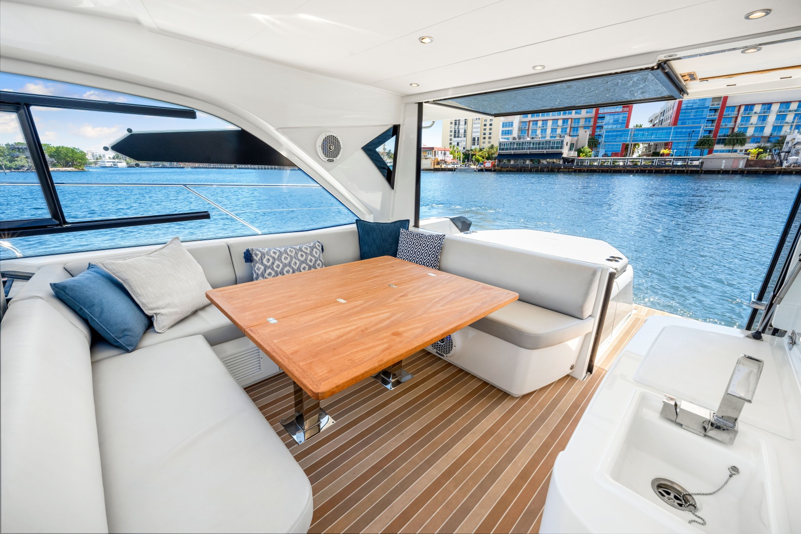 45' 2024 Beneteau Gran Turismo 45