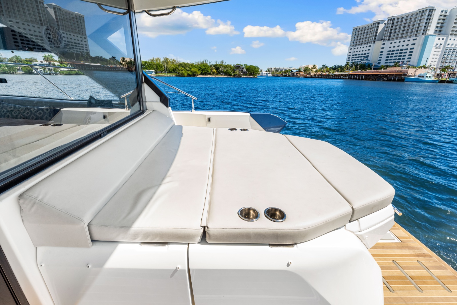 45' 2024 Beneteau Gran Turismo 45