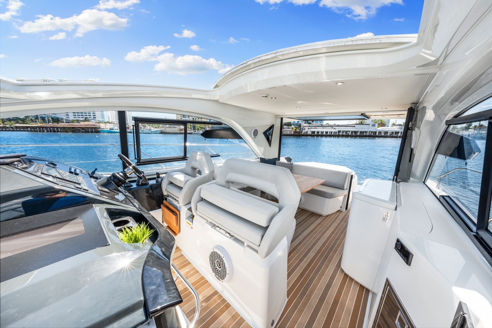 45ft Beneteau Yacht For Sale