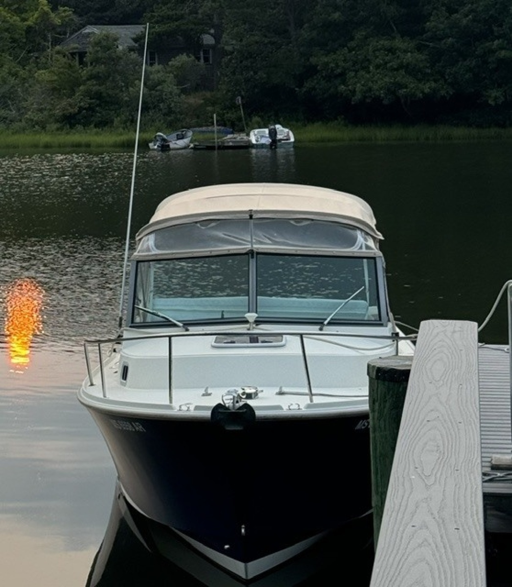 24' 2005 Holby Pilot 24