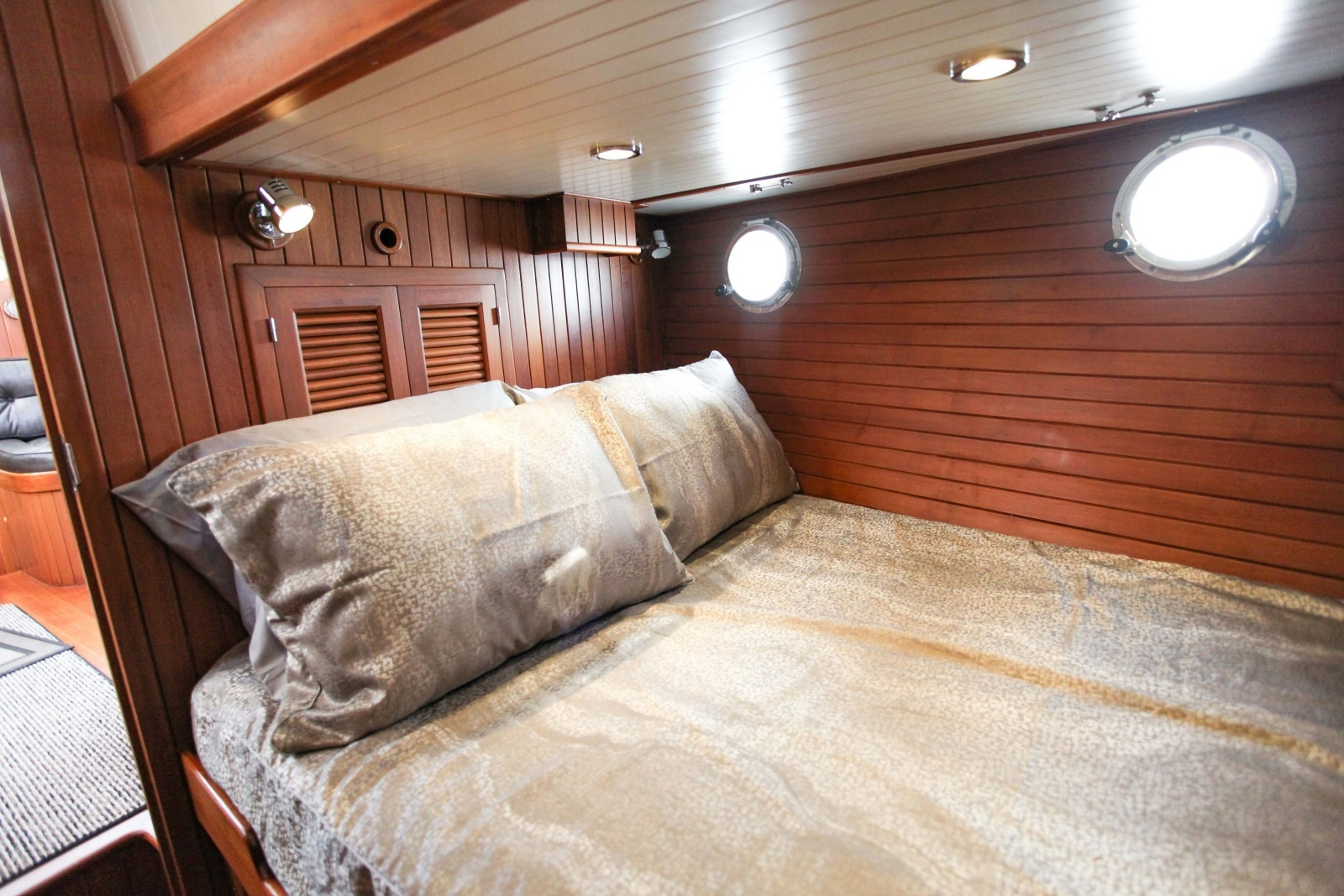 ldquo Gypsea Dancer rdquo  43ft Hampton Yacht For Sale