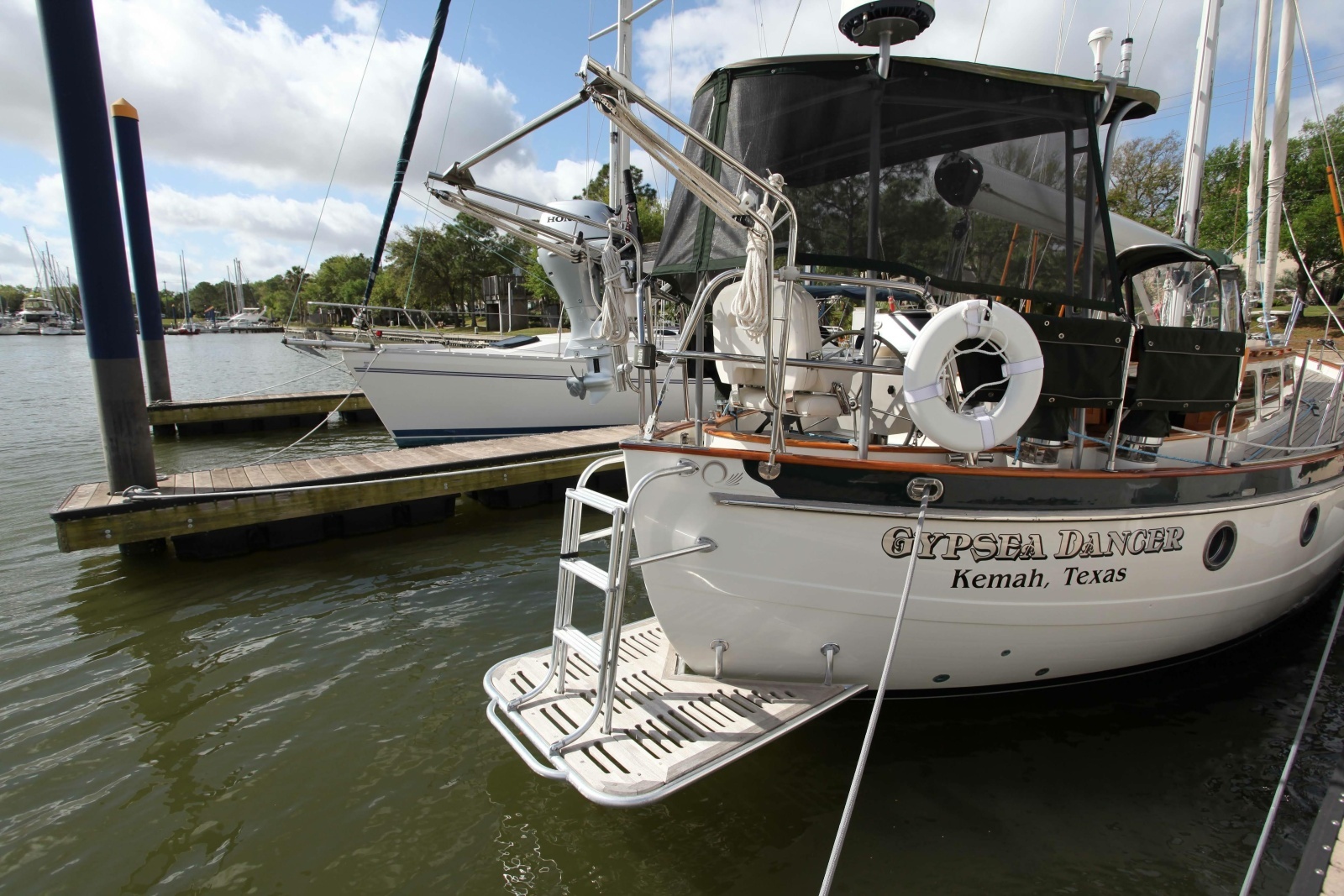 ldquo Gypsea Dancer rdquo  43ft Hampton Yacht For Sale