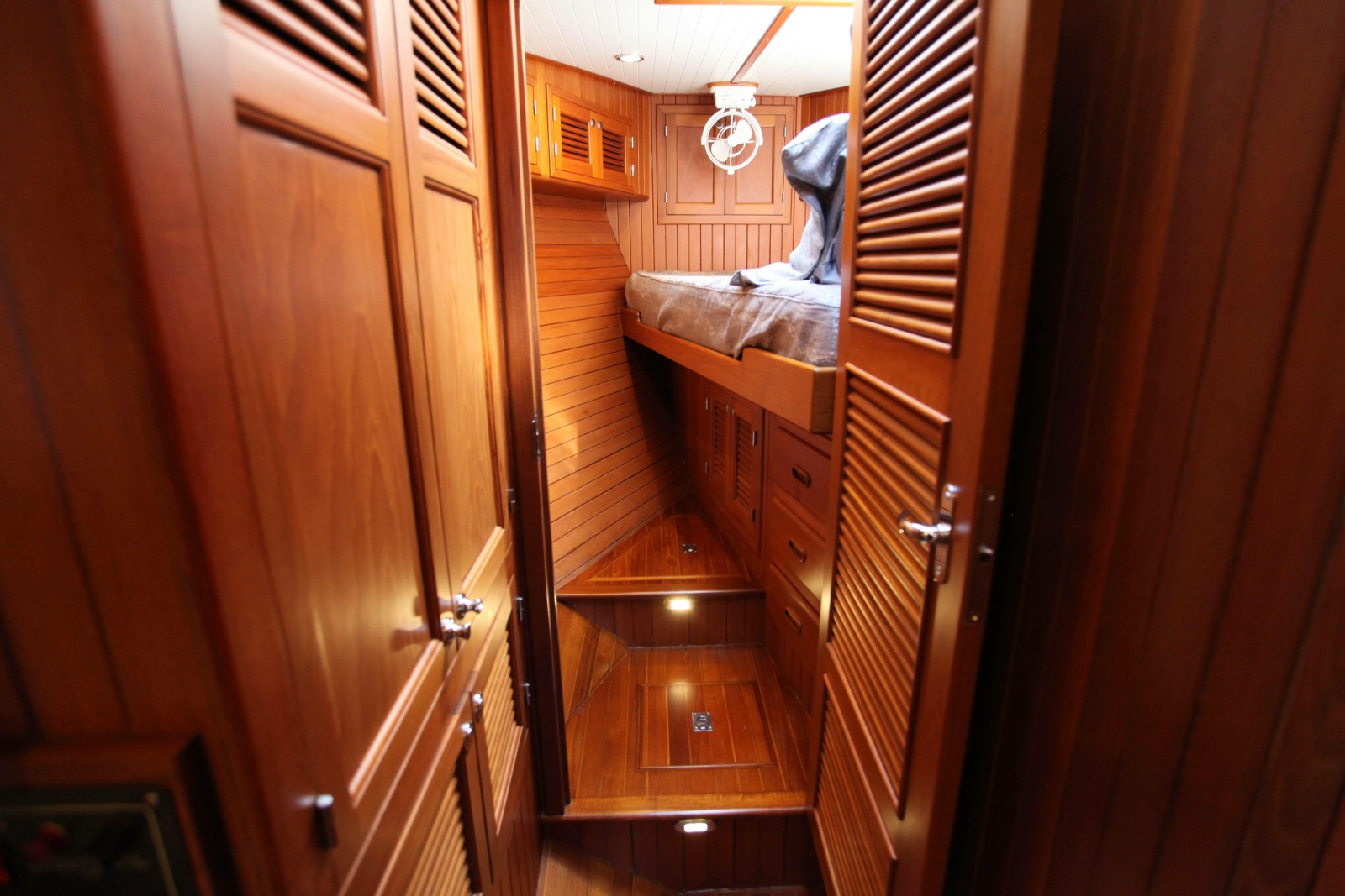 1997 Hampton 43