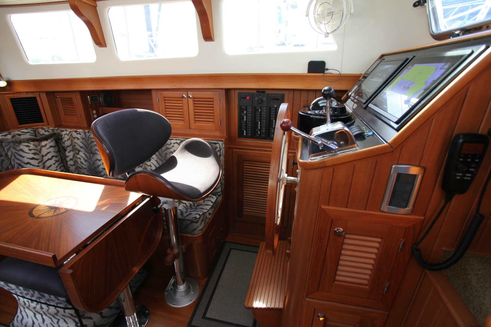 ldquo Gypsea Dancer rdquo  43ft Hampton Yacht For Sale