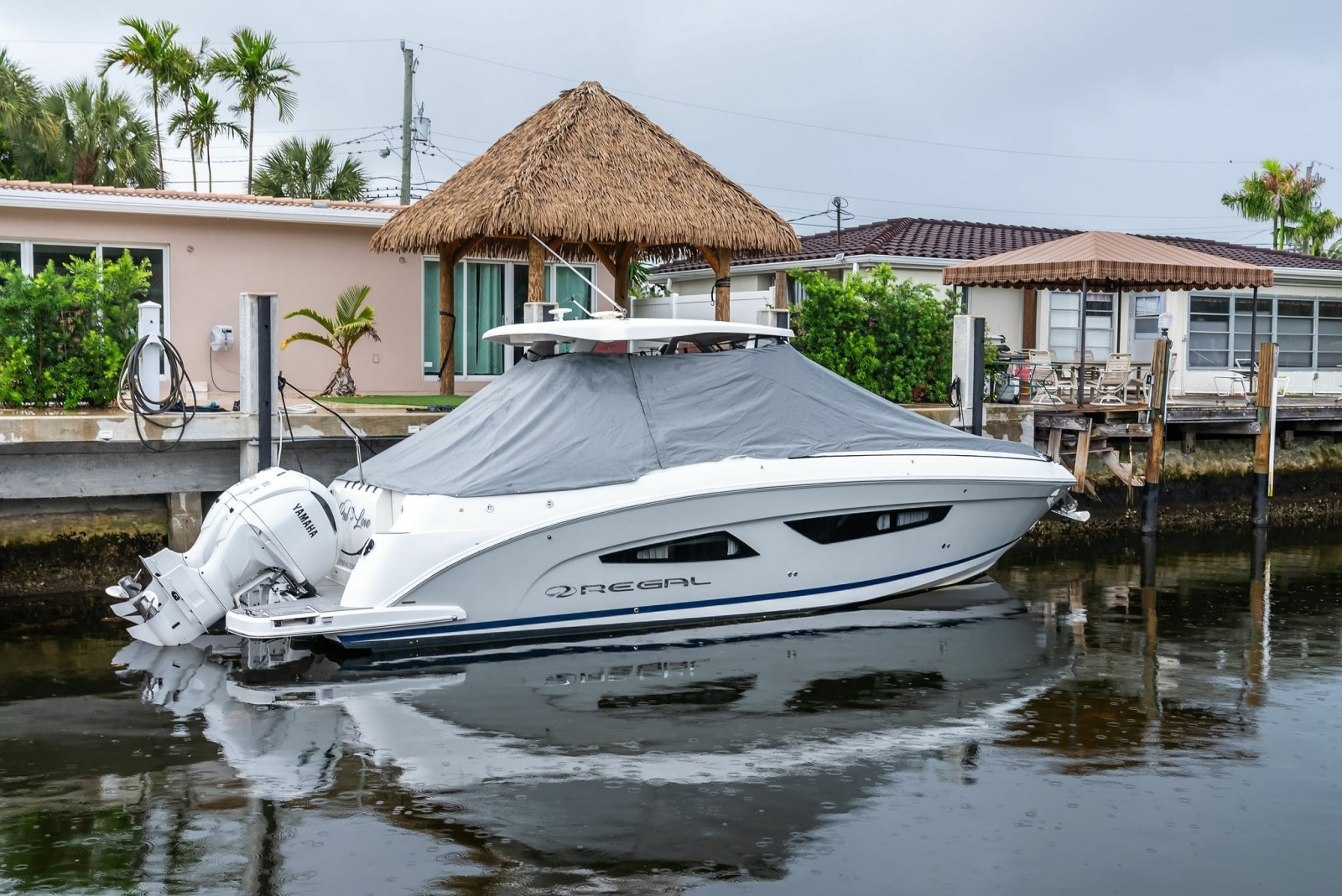 REEL LOVE 33ft Regal Yacht For Sale