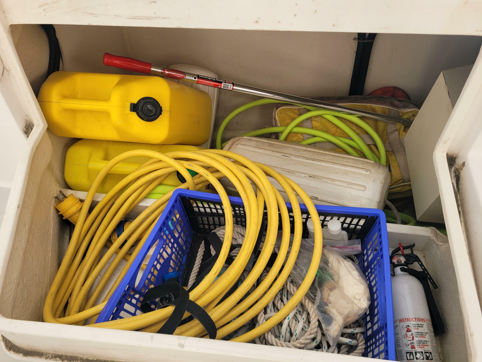 33' 2006 Catalina 320