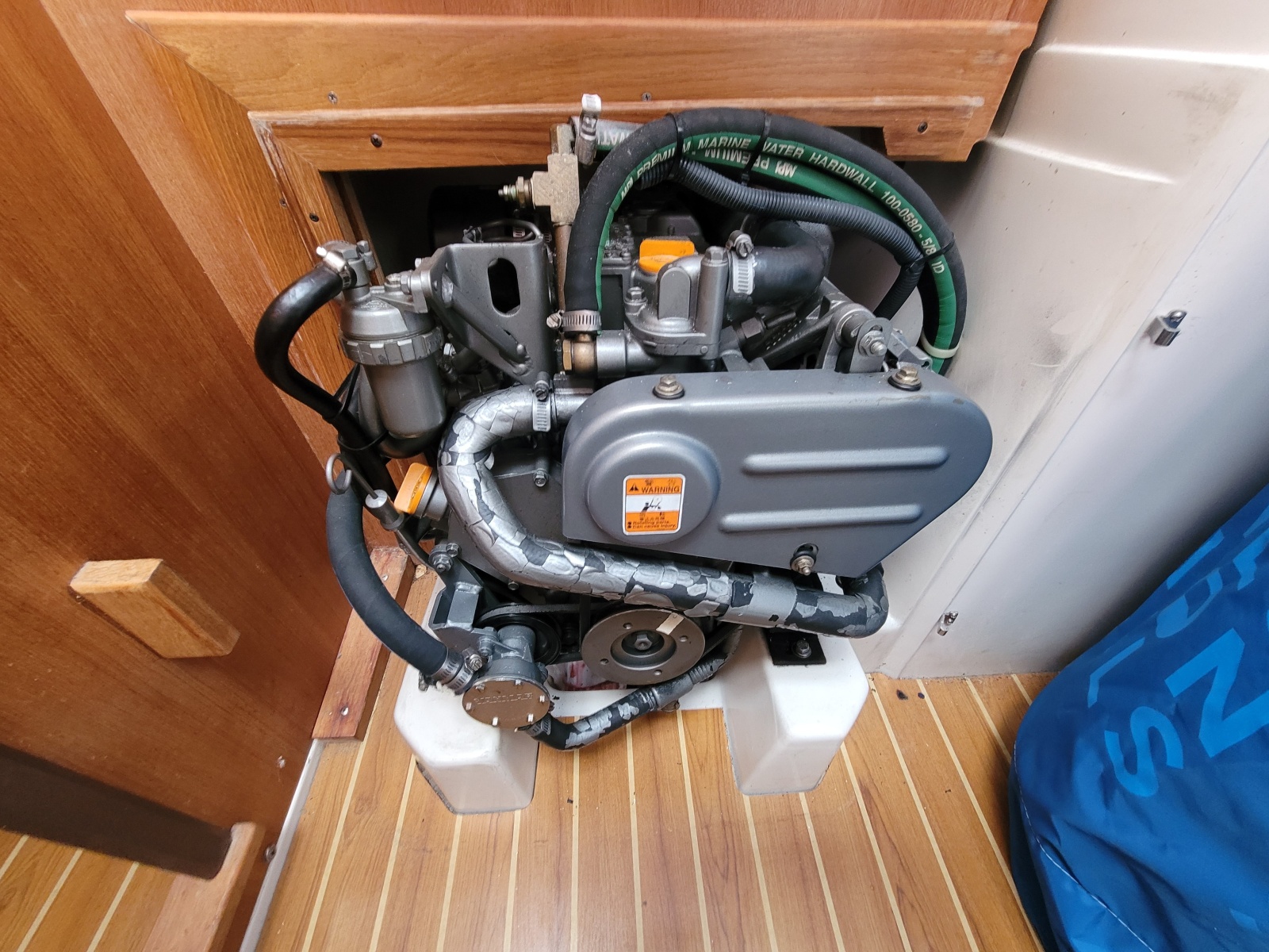 33' 2006 Catalina 320