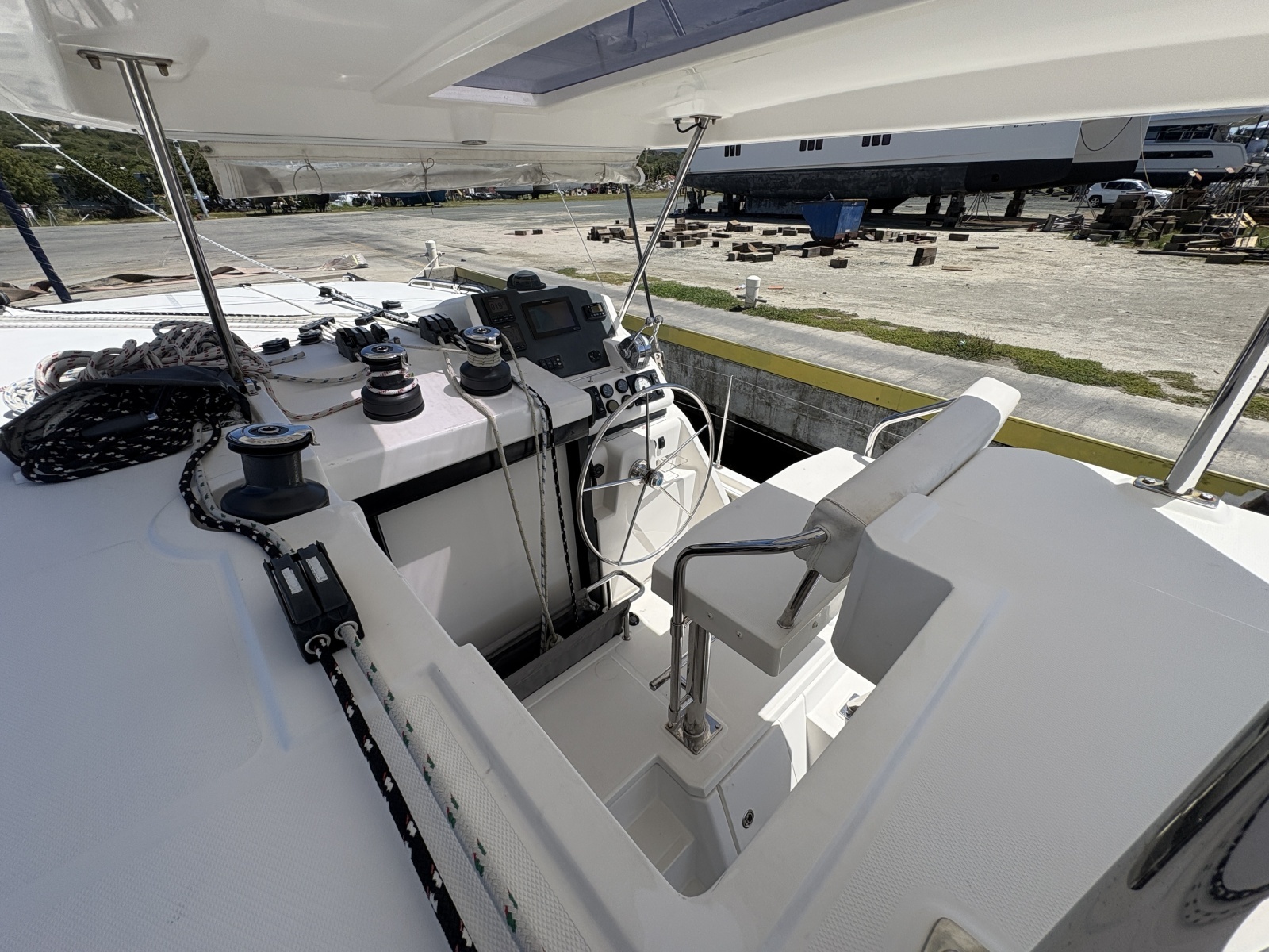 Soul Rebel 45ft Robertson  amp  Caine Yacht For Sale