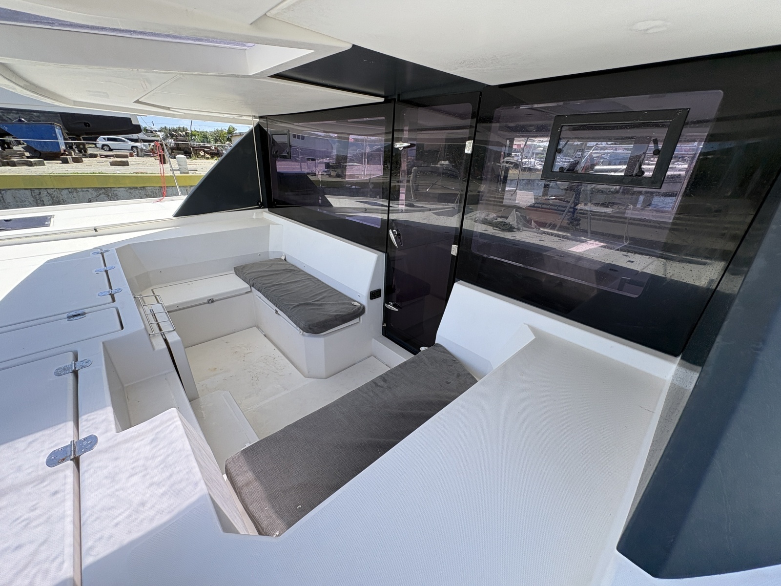 Soul Rebel 45ft Robertson  amp  Caine Yacht For Sale