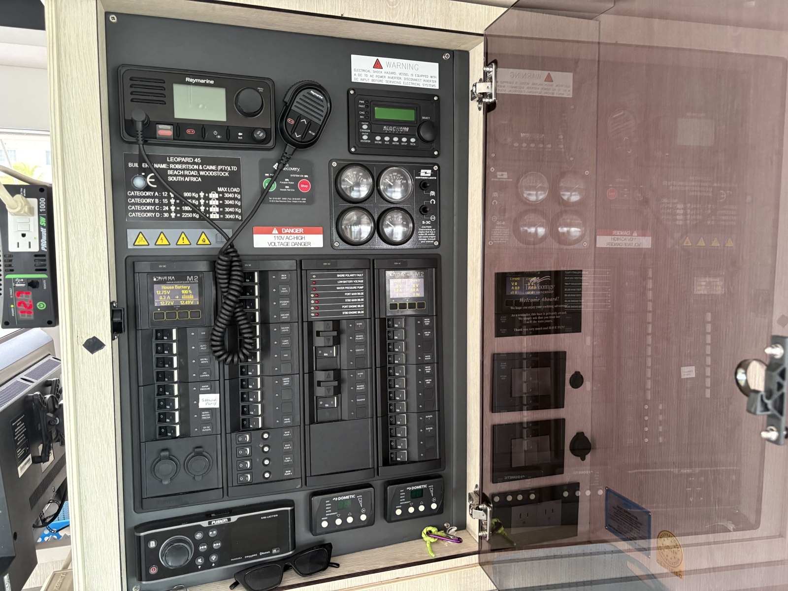 Soul Rebel 45ft Robertson  amp  Caine Yacht For Sale