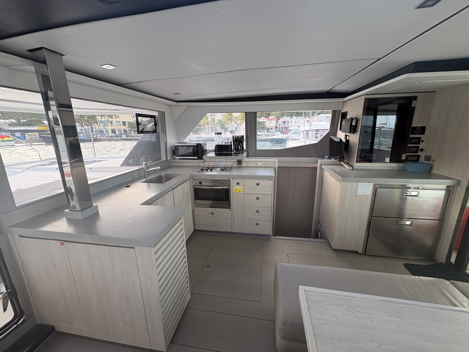 Soul Rebel 45ft Robertson  amp  Caine Yacht For Sale